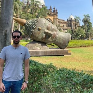 Meet your Posher, Alejandro